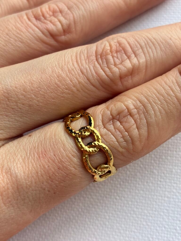 Anillo Hollie