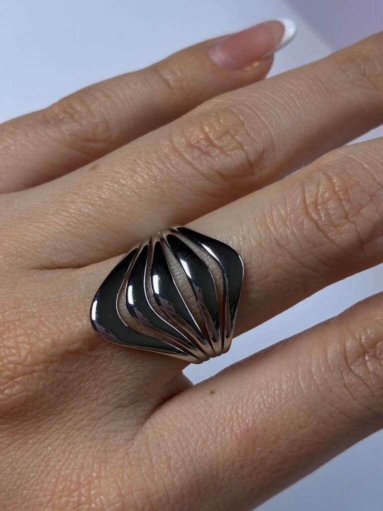 Anillo Marina