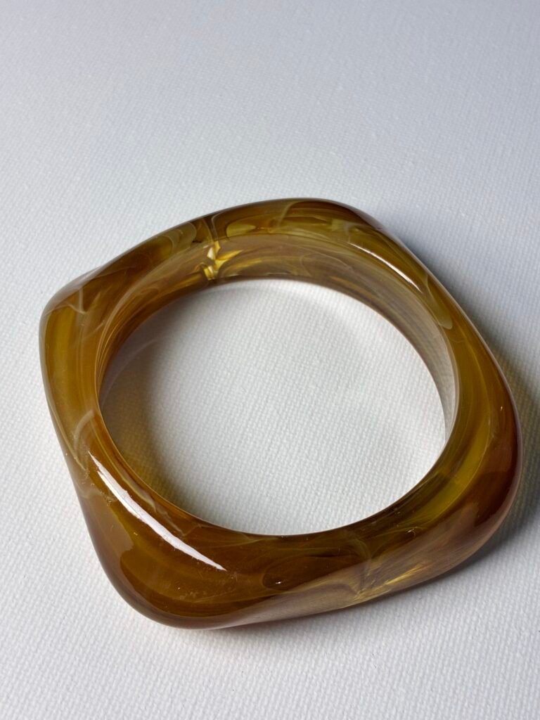 Bangle ámbar carey