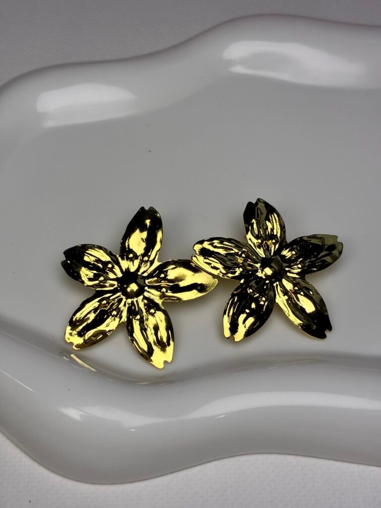 Aretes Mayo